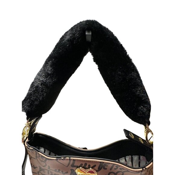 Betsey Johnson Shoulder Bag With Faux Fur Handle Adjustable Strap & Gold Hardwar - Picture 3 of 13